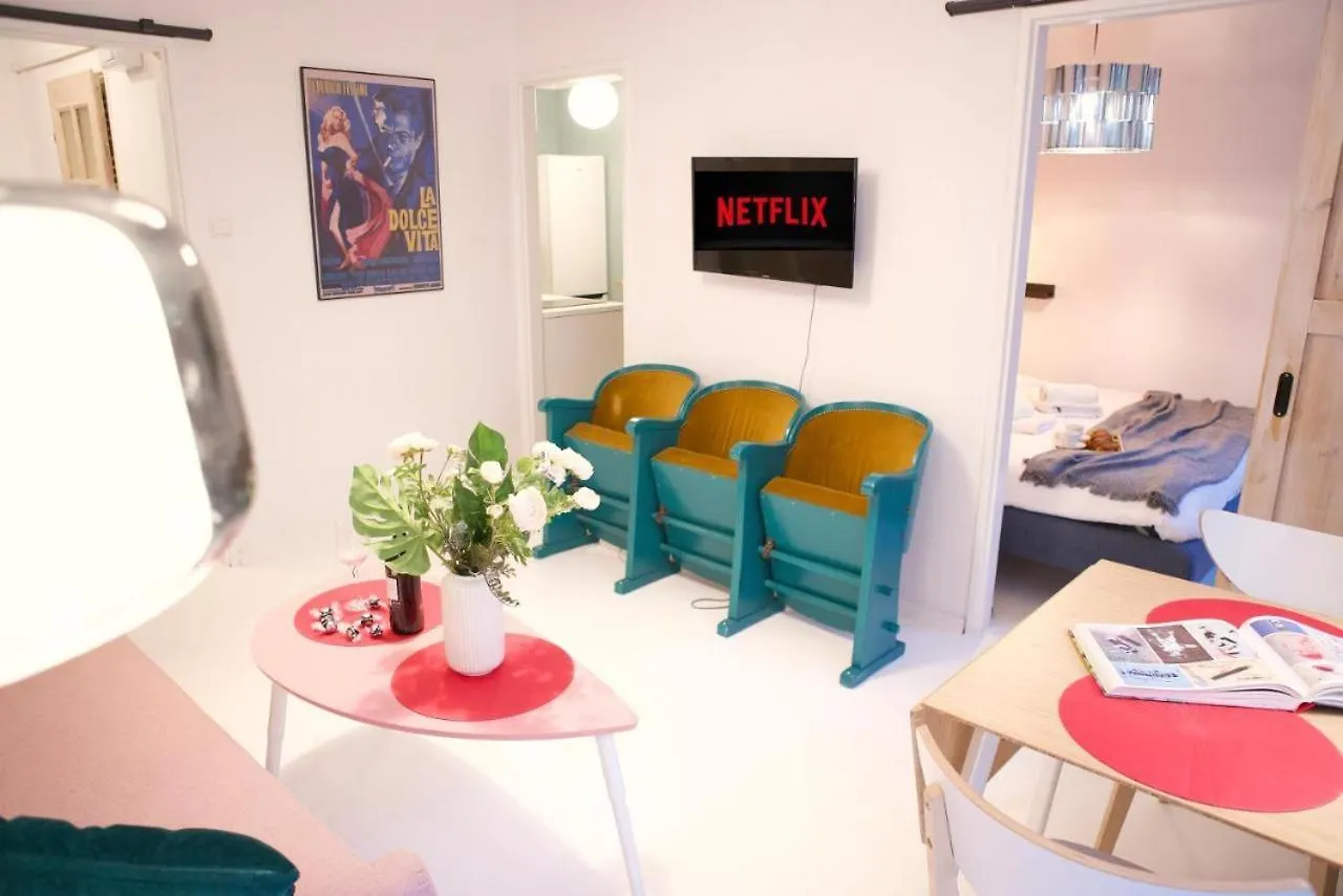 Apartment Kinowa Warsaw